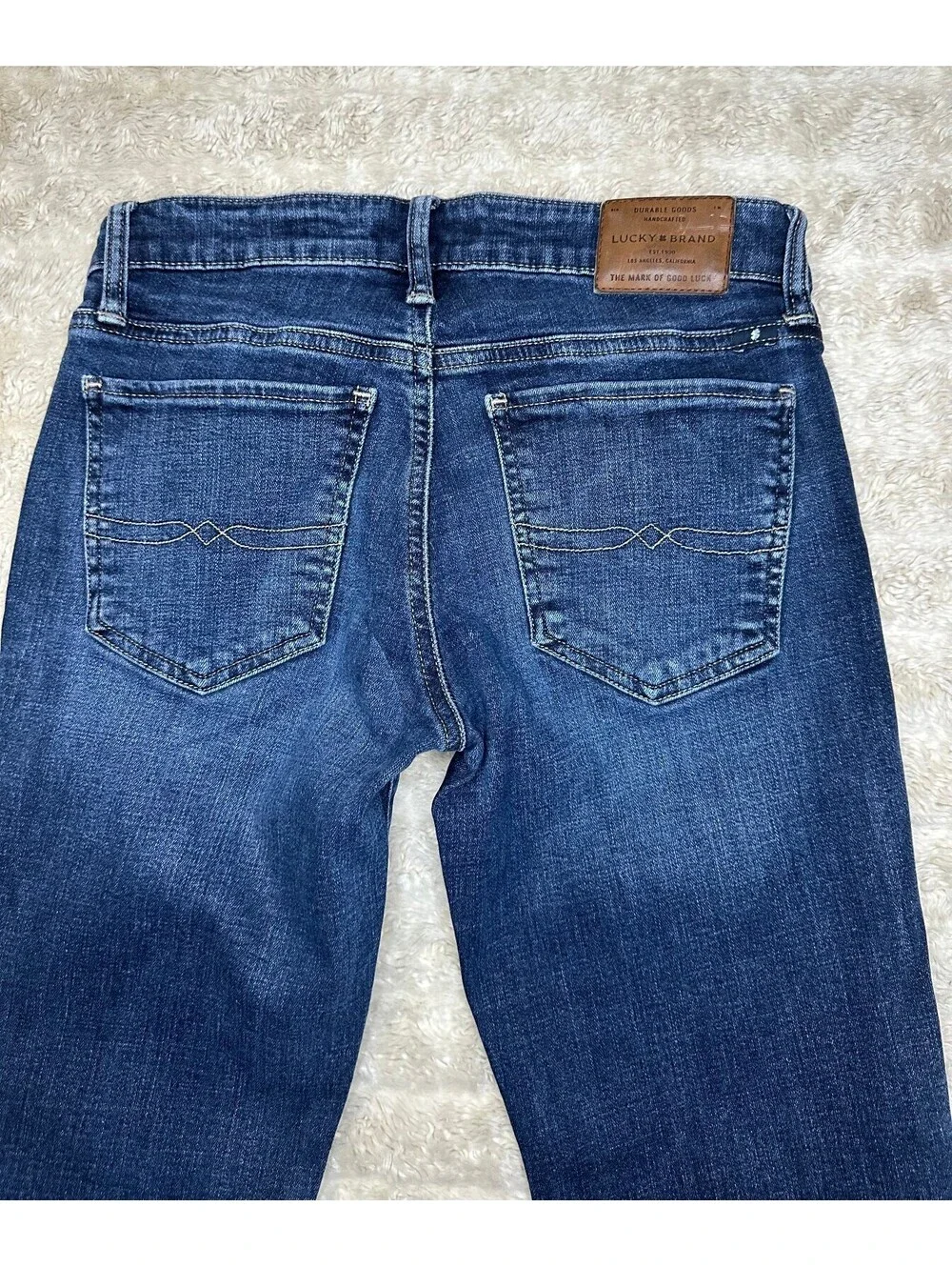 Lucky Brand Sweet Boot dark wash mid-rise bootcut stretch denim jeans Size 2/26